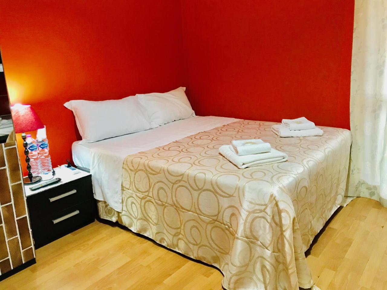 When In Rome Accommodation Εξωτερικό φωτογραφία